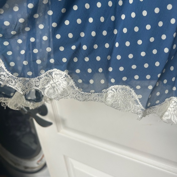 Blue and cream Polka dot dress from BCBG Maxazria size 2 - Picture 4 of 6